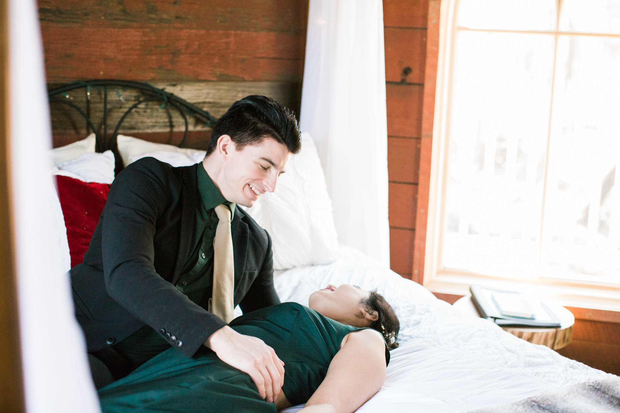 Elegant elopement at The Mohicans' Nest Treehouse